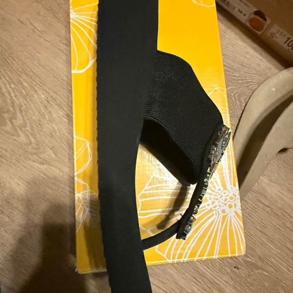 Yellow Box Black Sandals with Blue Accents - Picture 2 of 3